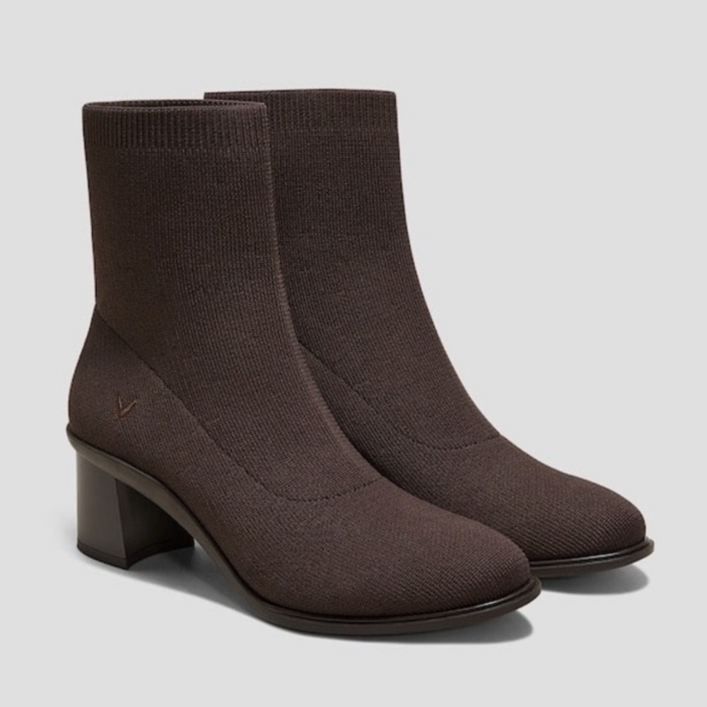 VIVIAIA Almond-Toe Running Heel (Amanda) Boots
